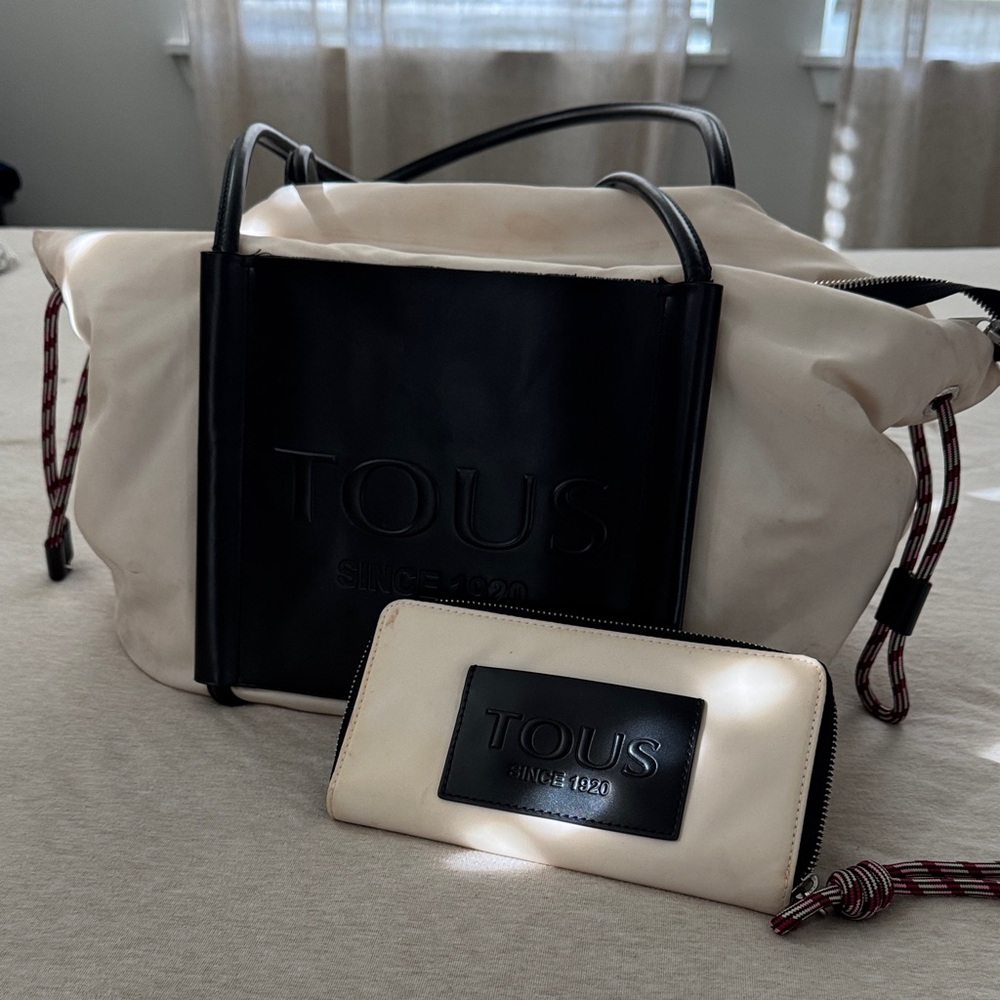 TOUS- LARGE NUDE COLORED EMPIRE SOFT TOTE BAG